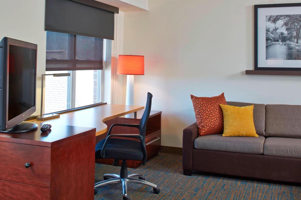 Residence Inn Minneapolis St. Paul/Roseville Exterior foto